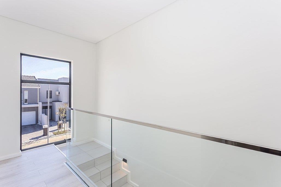 3 Bedroom Property for Sale in Sandown Western Cape